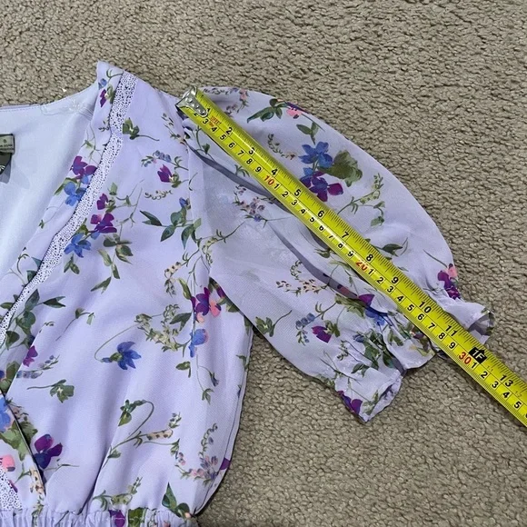 TAYLOR Baby Doll Boho Puff Sleeves Lavender Floral Midi Dress size 8 - Picture 8 of 9